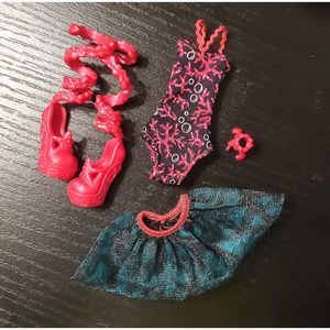 MONSTER HIGH Lagoona Blue Dance Class Outfit